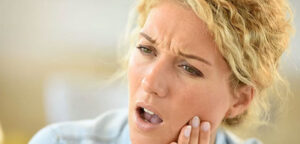 ما هي أهم الأخطاء الشائعة في العناية بالأسنان؟